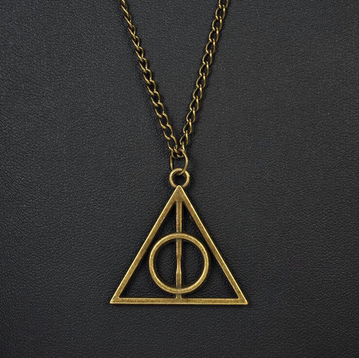 Gellert Grindelwald's Deathly Hallows necklace | Harry Potter Wiki | Fandom